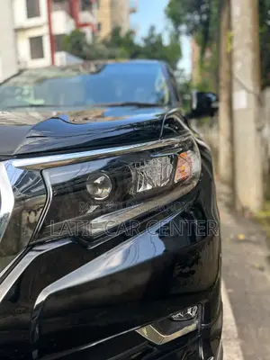 Toyota Land Cruiser Prado 2012 Black