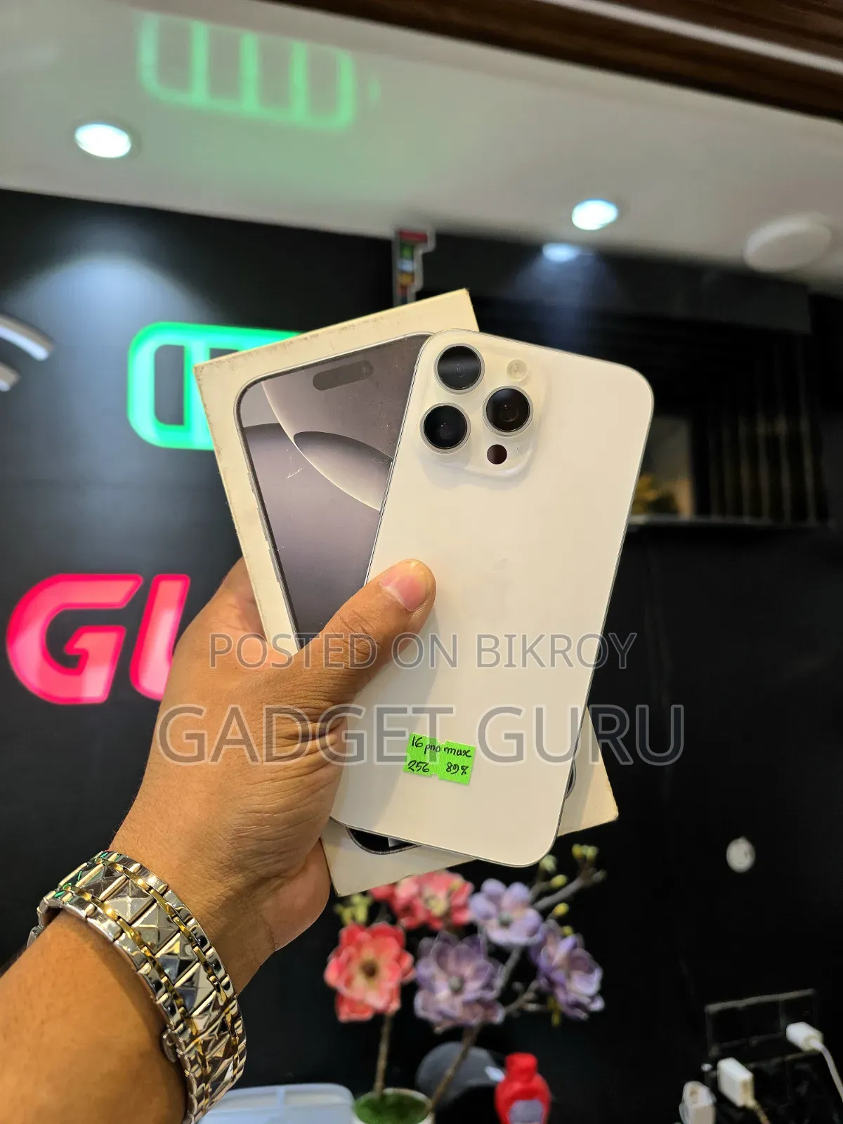 Apple iPhone 16 Pro Max 256 GB White