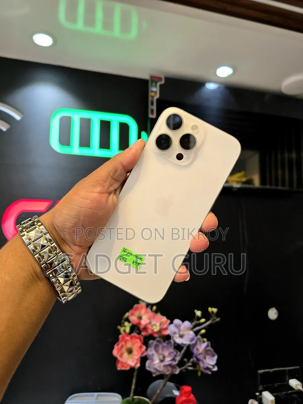 Apple iPhone 16 Pro Max 256 GB White