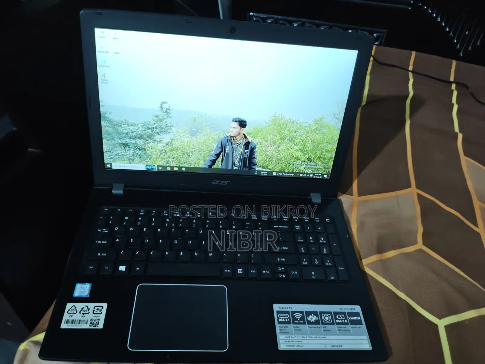 Laptop Acer Aspire 15 4GB Intel Core i3 HDD+SSD 1T