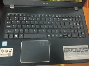 Laptop Acer Aspire 15 4GB Intel Core i3 HDD+SSD 1T