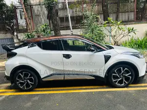 Toyota C-HR 2019 Pearl