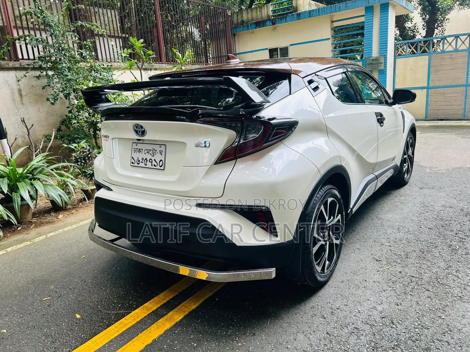 Toyota C-HR 2019 Pearl