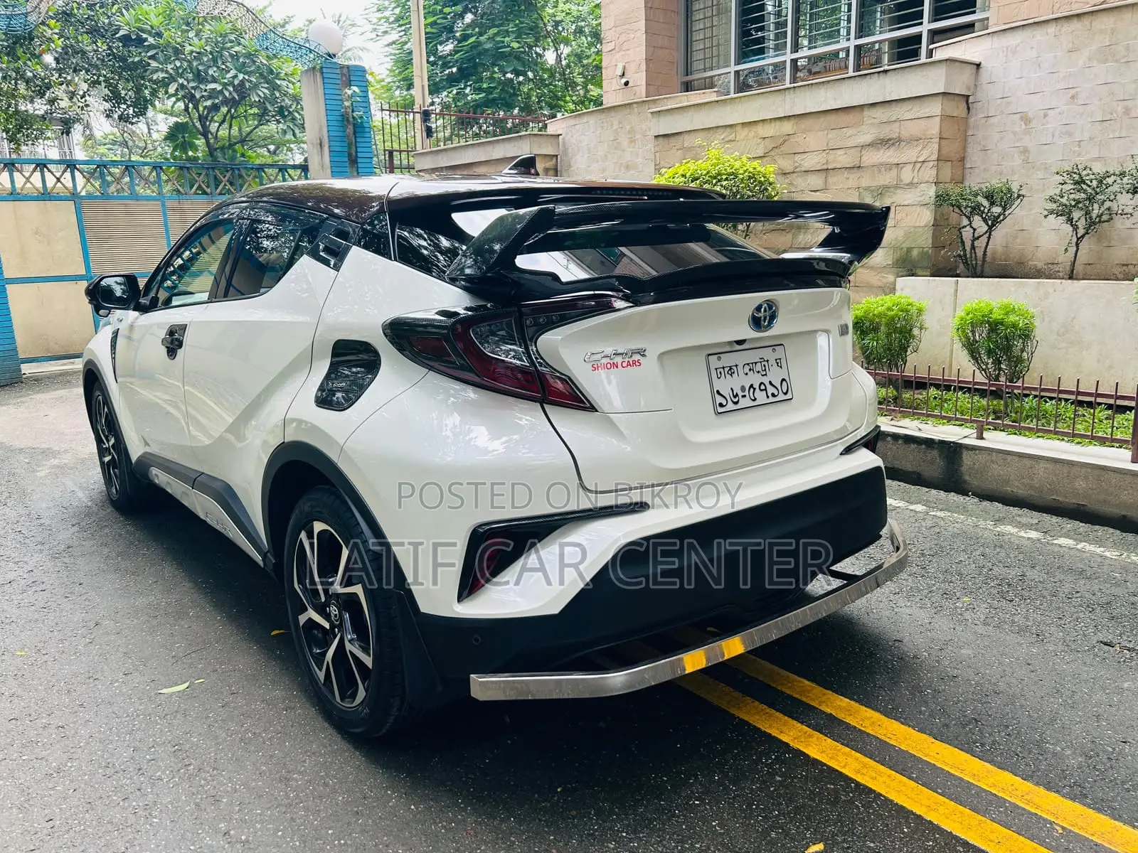 Toyota C-HR 2019 Pearl