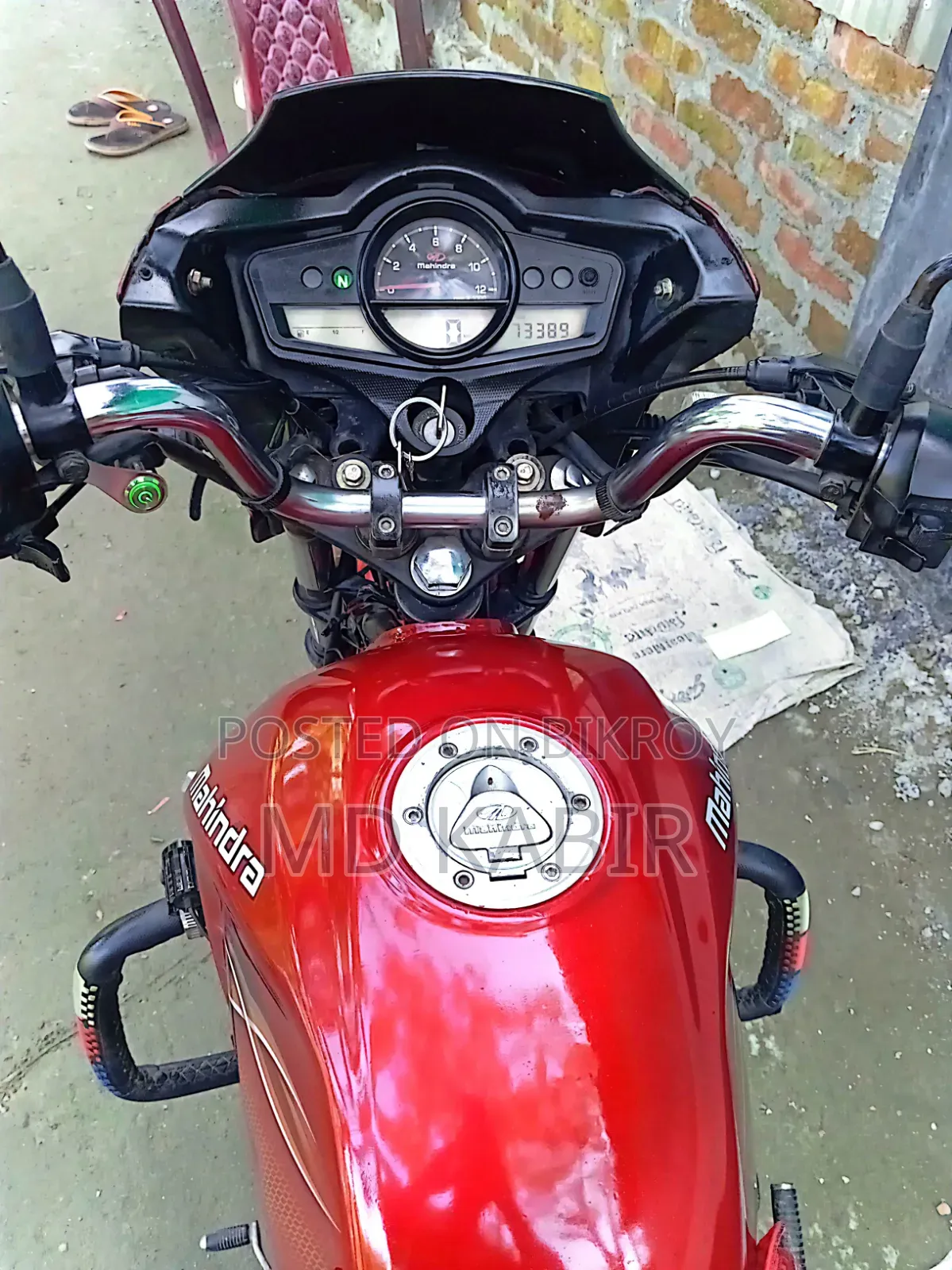 Mahindra Centuro 2016 Red
