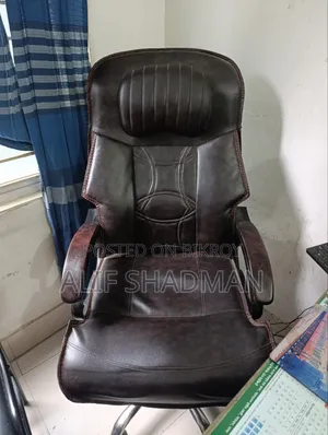 কমফোর্টেবল ৩৬০° চেয়ার বিক্রি হবে..