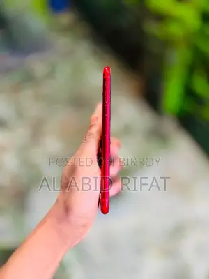 Apple iPhone XR 64 GB Red