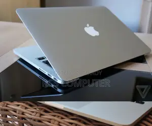 Laptop Apple MacBook 2015 16GB Intel Core i7 SSD 16 GB