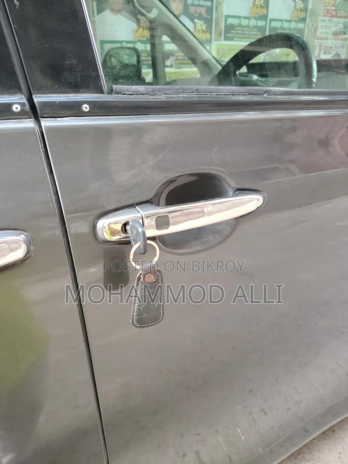 Toyota Noah 2.0 143hp AWD (7 Seater) 2012 Gray