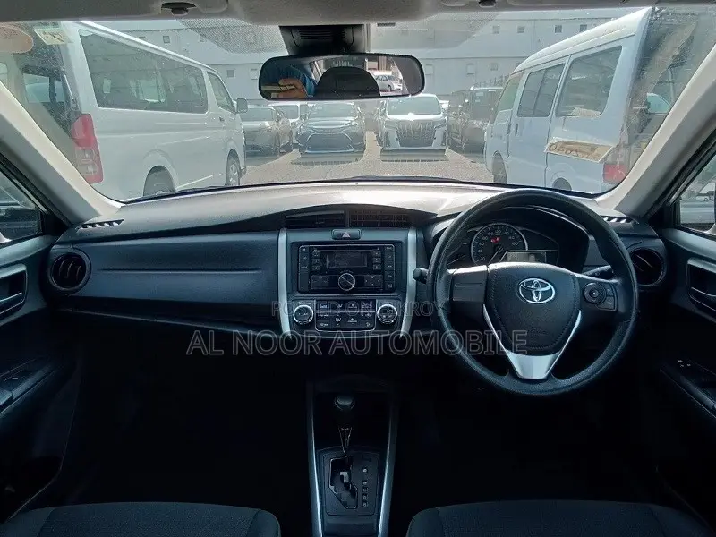 Toyota Corolla Fielder 2021 Silver