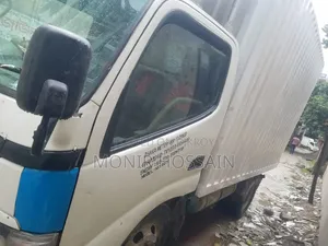Toyota Dyna Cover Van (2005 Model) বিক্রয় হবে
মূল্য: ৮,৭০,০০০ টাকা