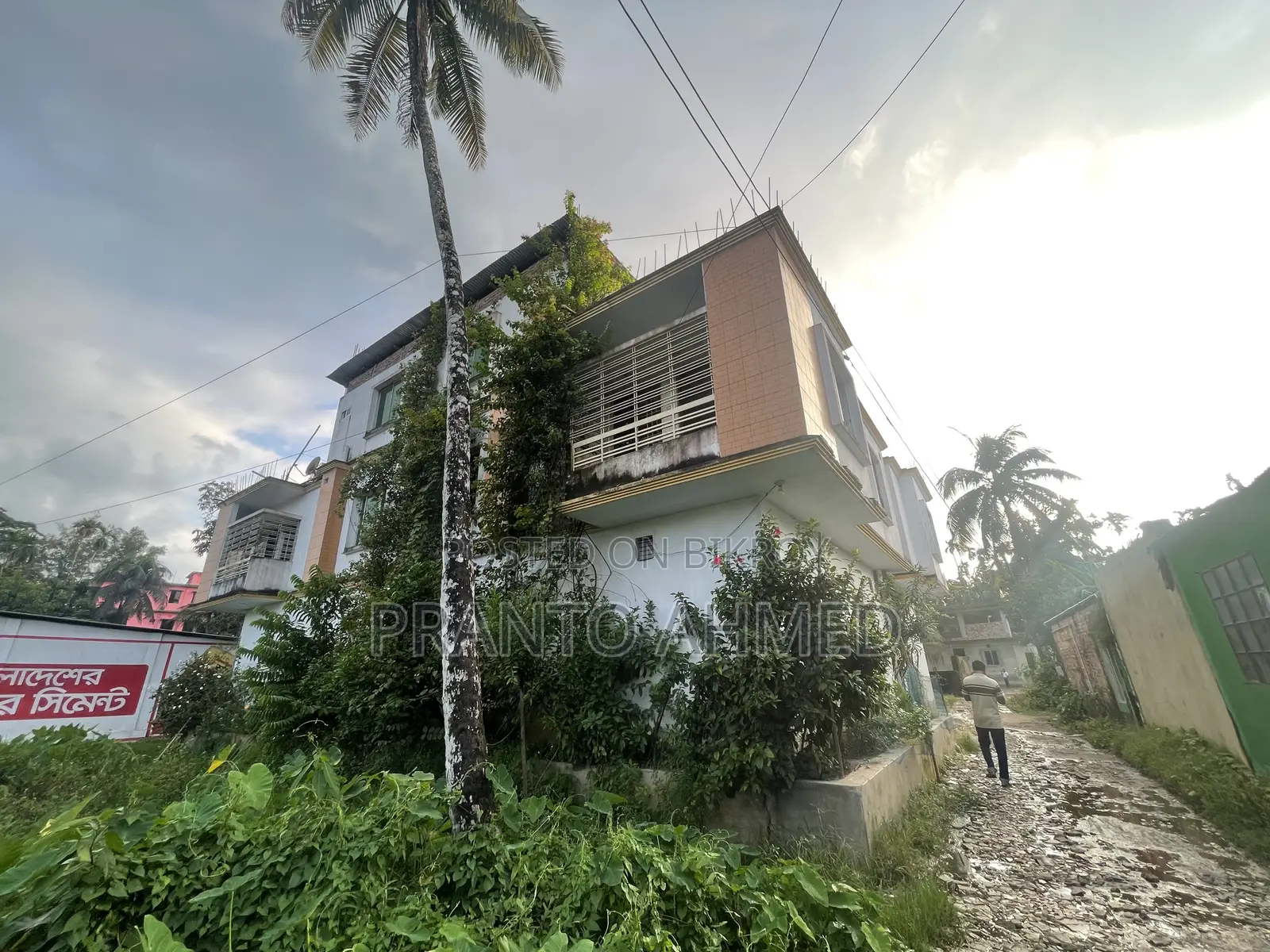 গোডাউন/ভাড়া দেওয়া হবে আবদুল মালেক উকিল, নোয়াখালী সদর এ সাজানো ১ রুমের বাসা