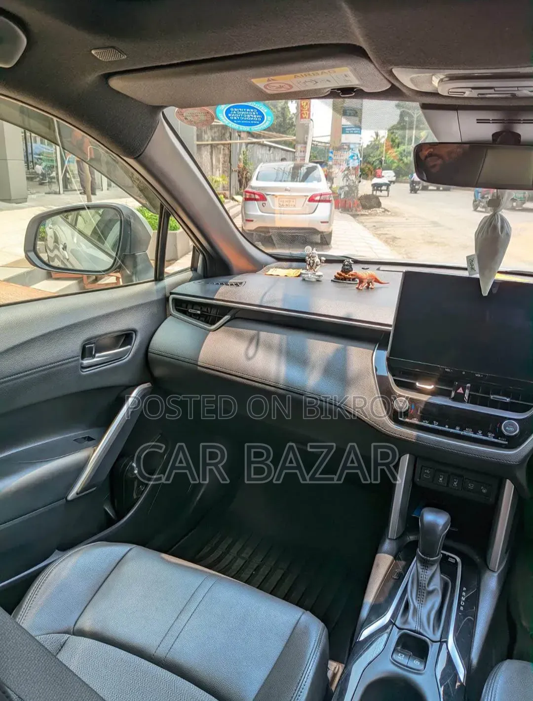 Toyota Corolla Cross LE 2025 Gray