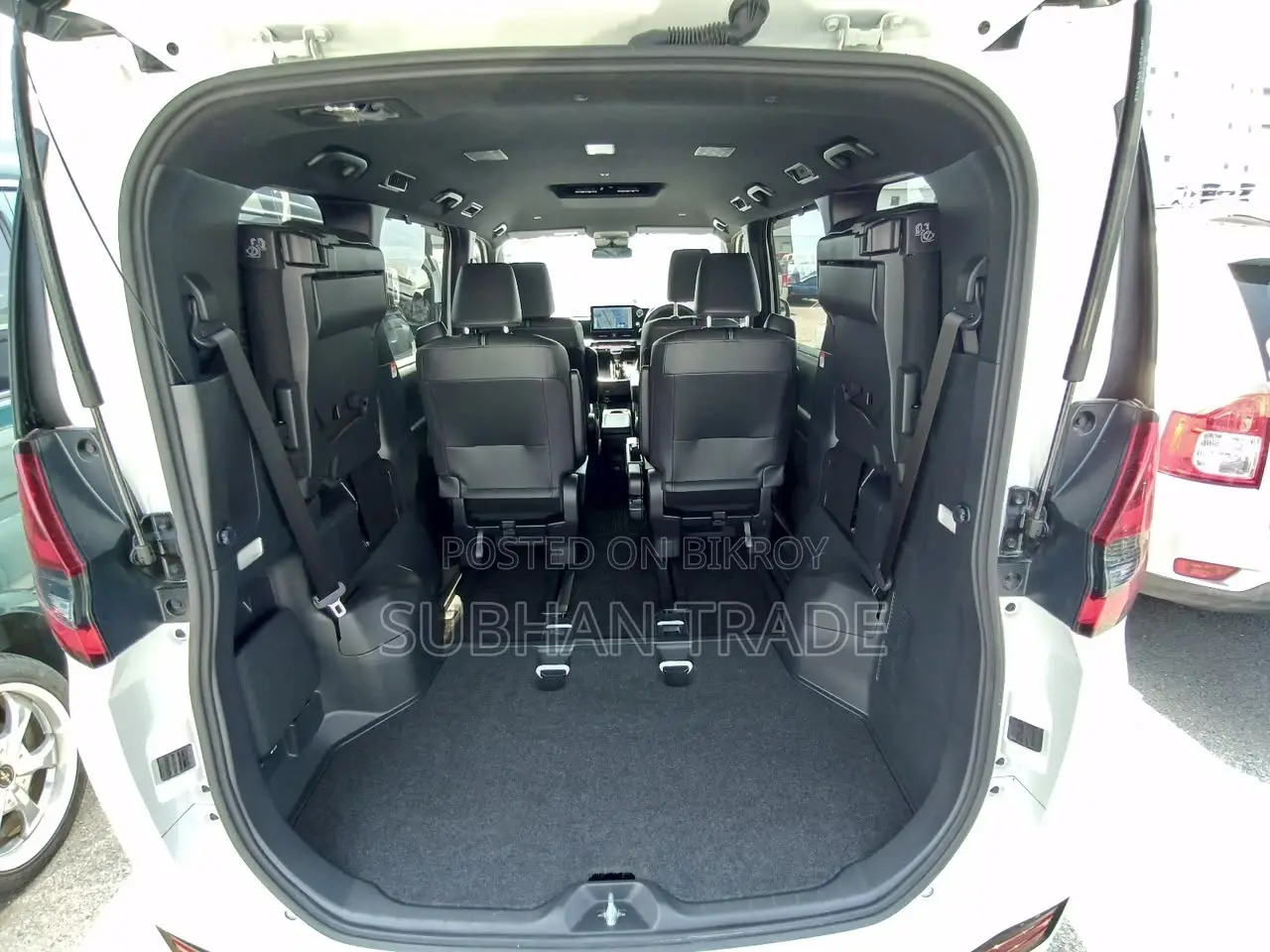 Toyota Noah 2022 Pearl