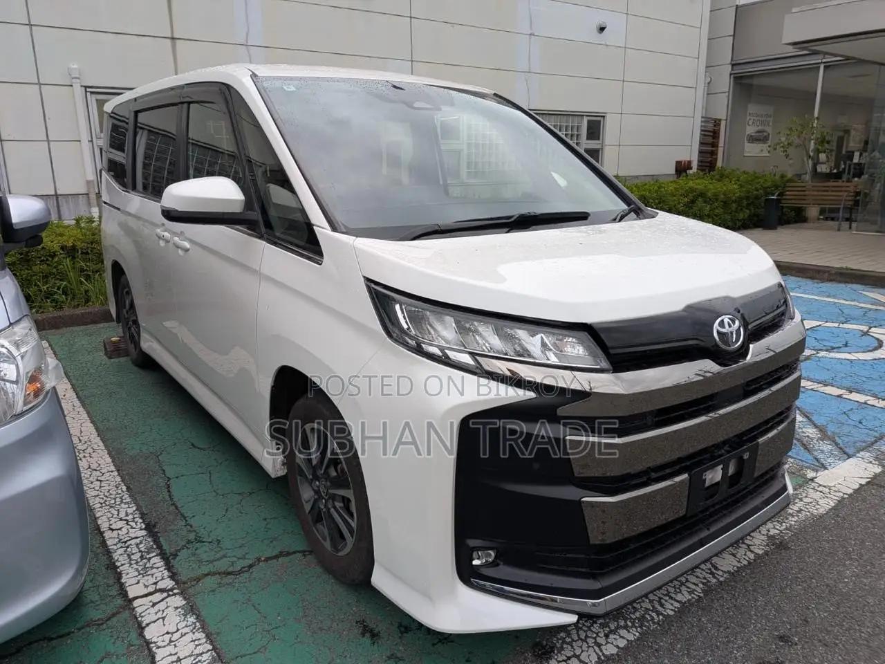 Toyota Noah 2022 Pearl
