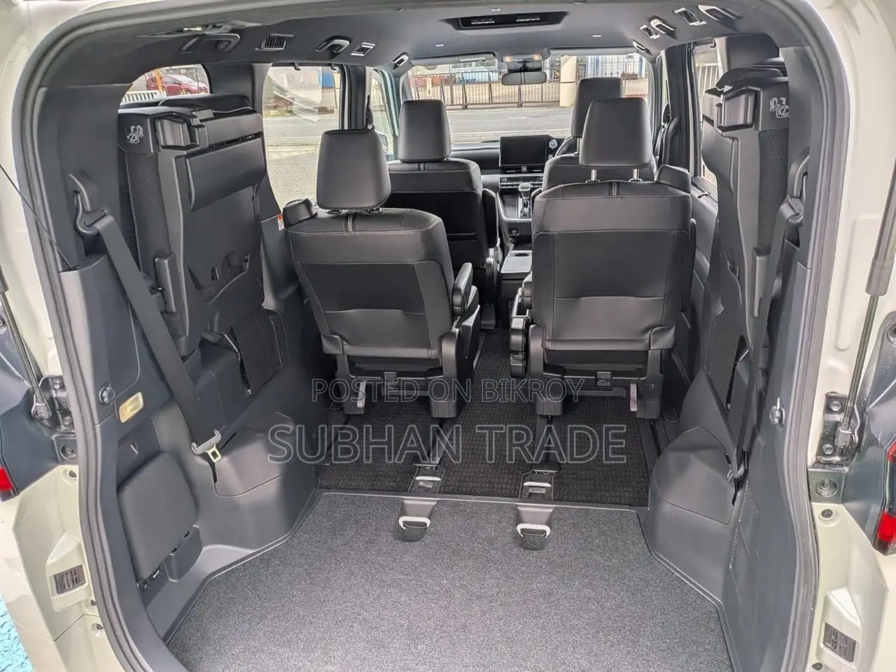 Toyota Noah 2022 Pearl