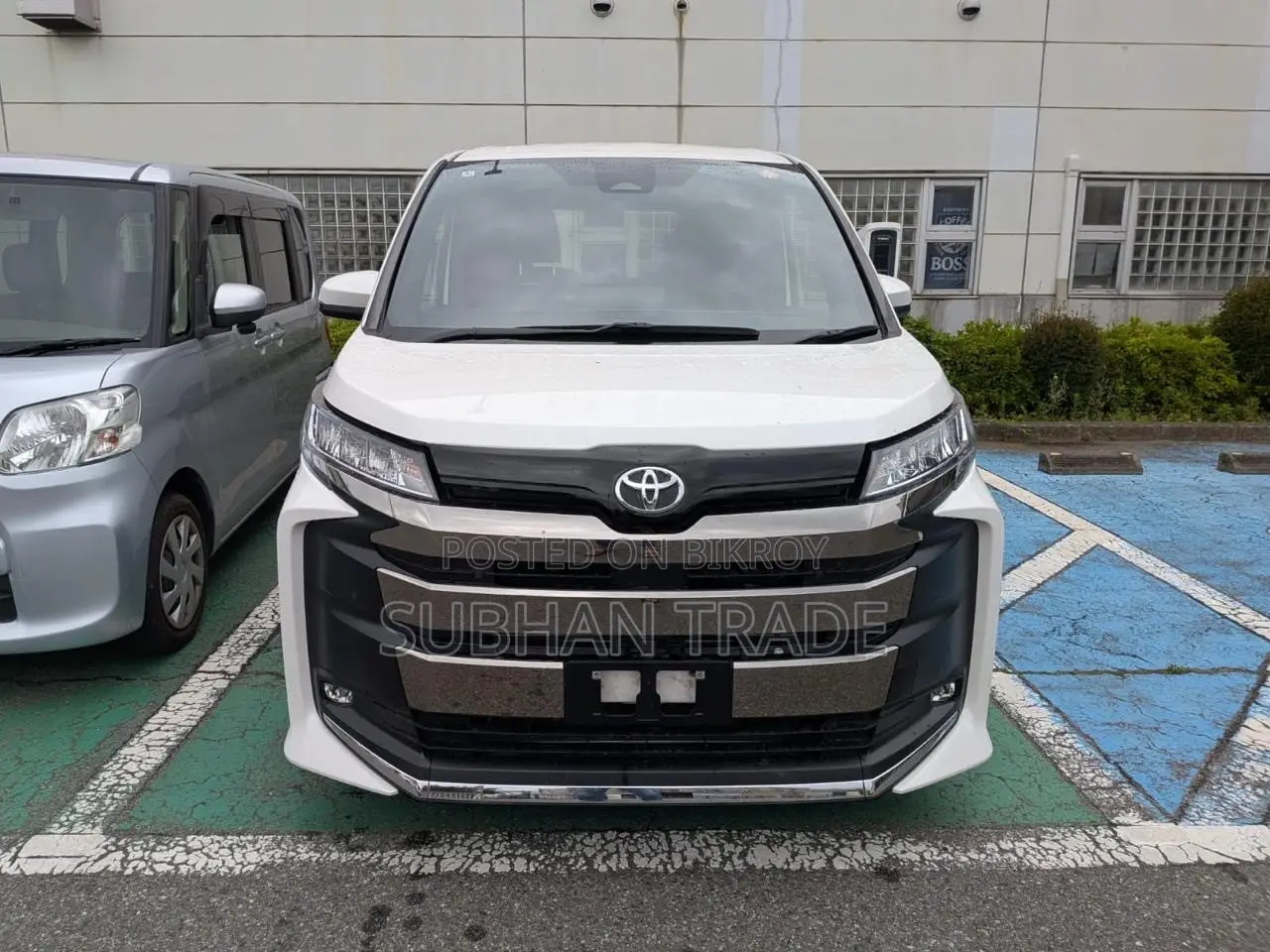Toyota Noah 2022 Pearl