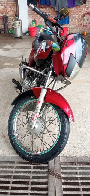 Bajaj CT 100 2005 Red