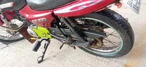 Bajaj CT 100 2005 Red