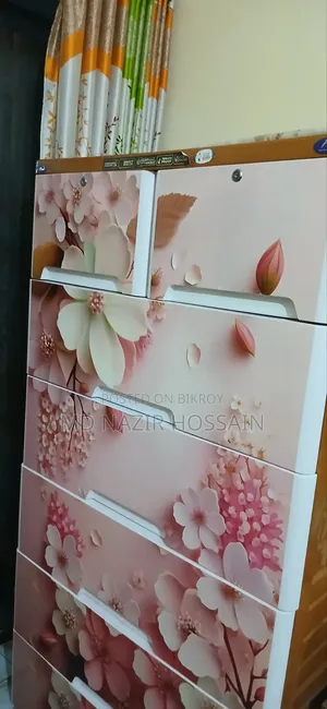 Wardrobe Used 6 Month
