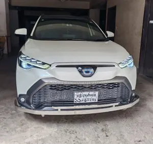 Toyota Corolla Cross 1.8 Hybrid FWD 2021 Pearl