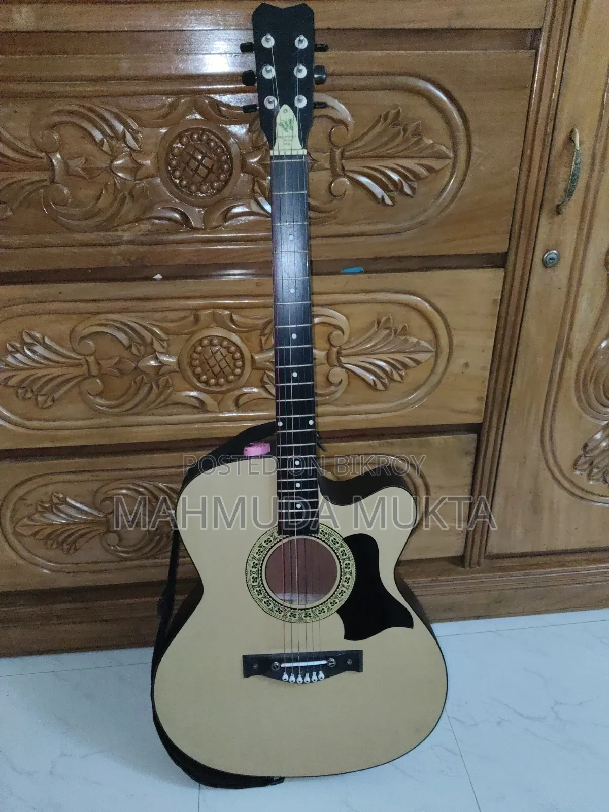 Trend Guiter