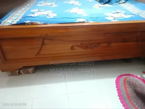 সিমি বক্স খাট