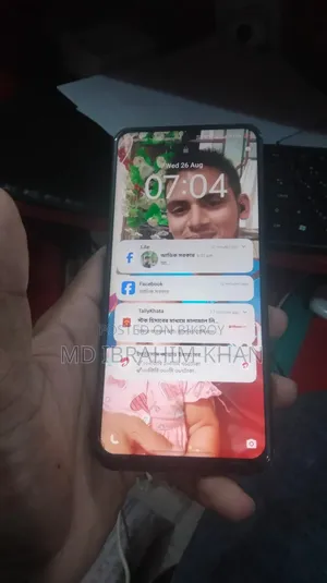 Vivo Y28 256 GB Gray
