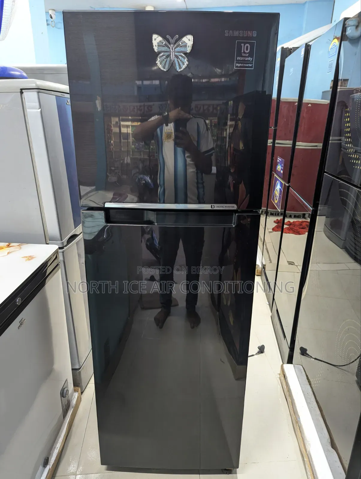 Samsung Black Colour Glass Dor Inverter No Frost Fridge 275 Ltr.