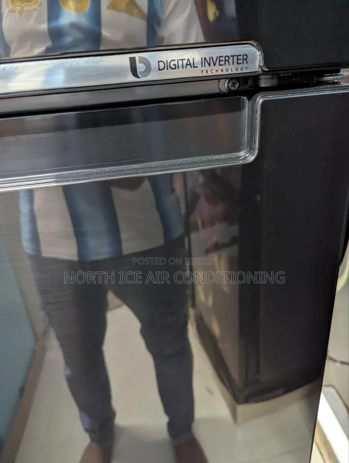 Samsung Black Colour Glass Dor Inverter No Frost Fridge 275 Ltr.