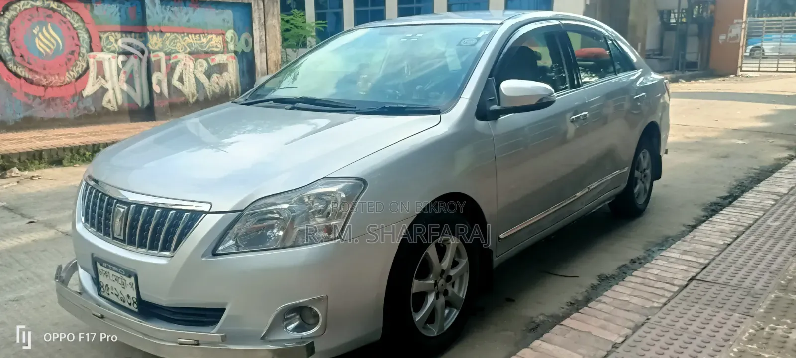 টয়োটা প্রমিও ২০১৪ সিলভার