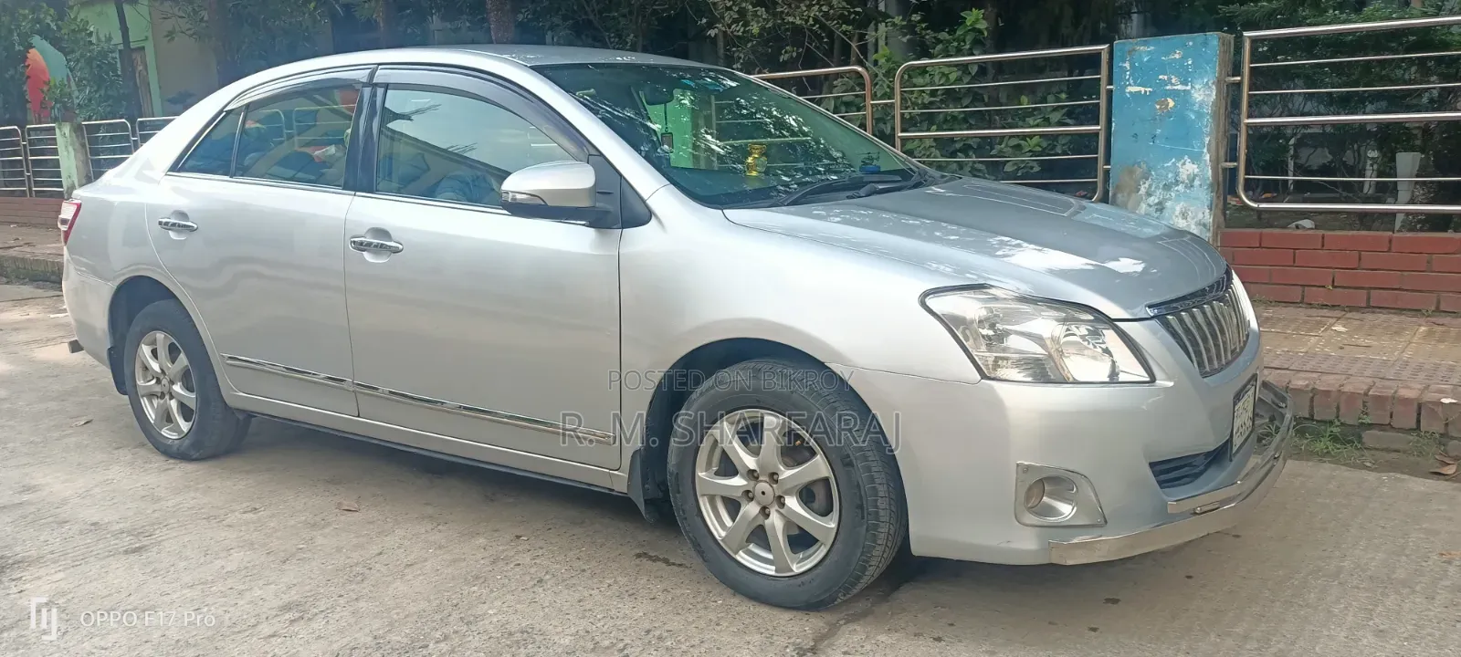 টয়োটা প্রমিও ২০১৪ সিলভার