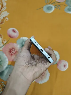 Itel P40 32 GB