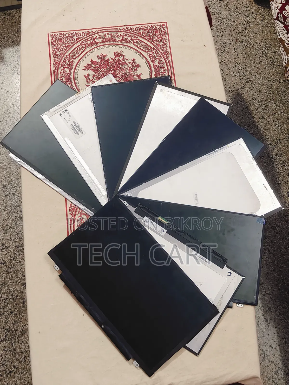 30/40 পিনের ডিসপ্লে (14.1"/15.6")