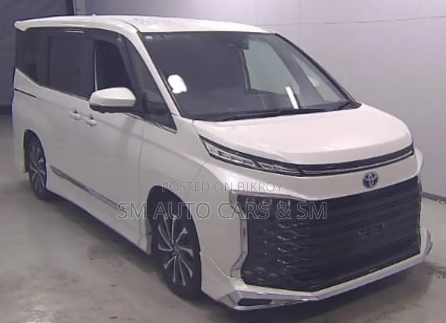 Toyota Voxy Hybrid S-Z 2WD 7-Seater 2023 Pearl