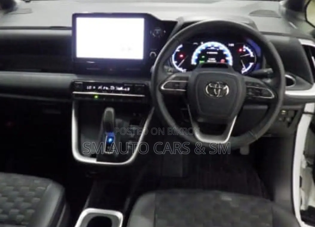 Toyota Voxy Hybrid S-Z 2WD 7-Seater 2023 Pearl