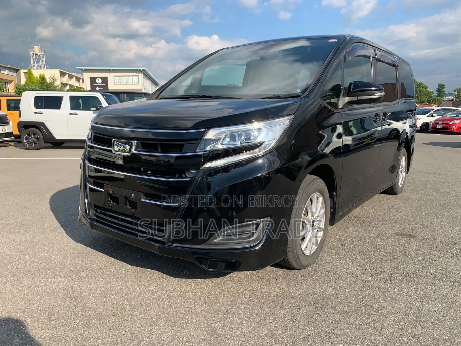 Toyota Noah 2.0 FWD (7 Seater) 2021 Black