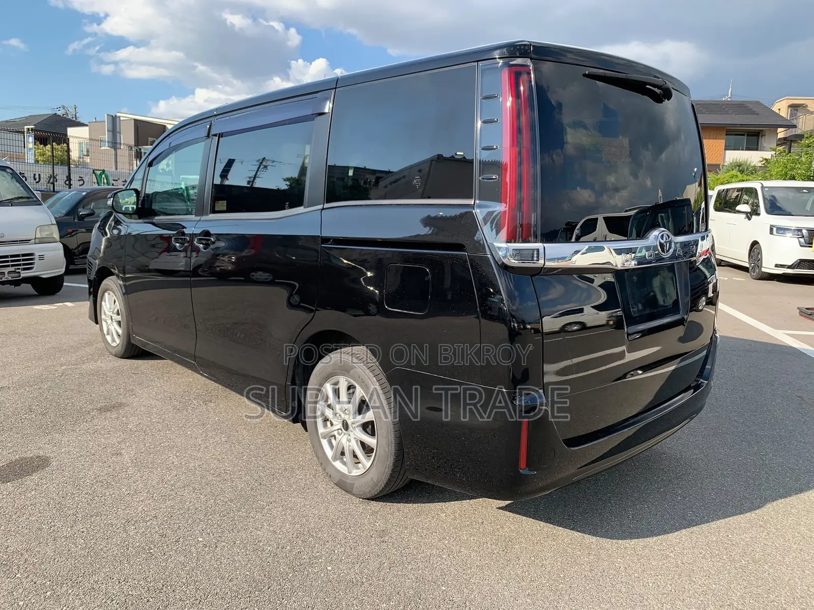 Toyota Noah 2.0 FWD (7 Seater) 2021 Black