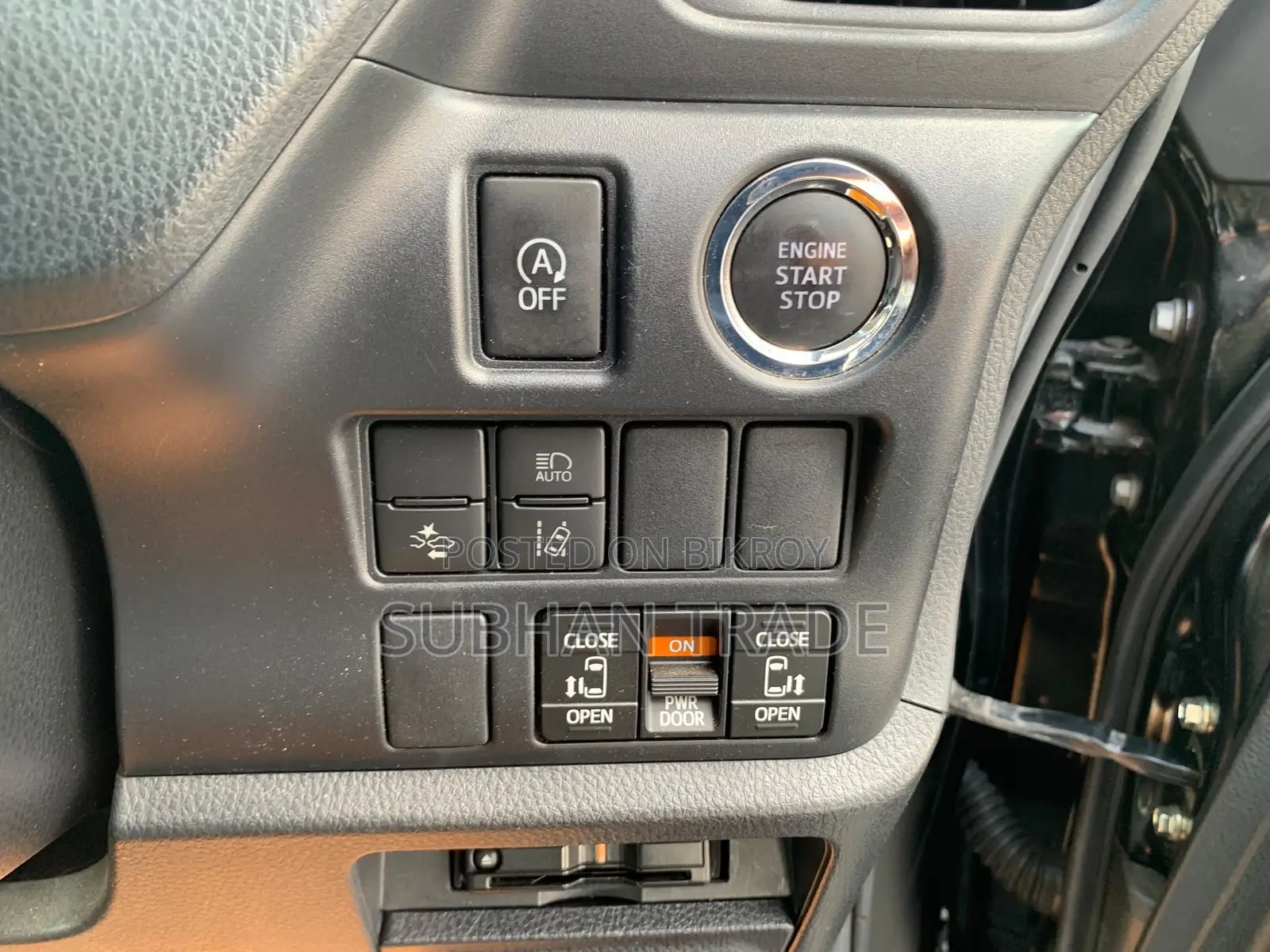 Toyota Noah 2.0 FWD (7 Seater) 2021 Black