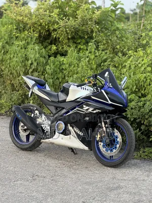 Yamaha R1 2016 Blue