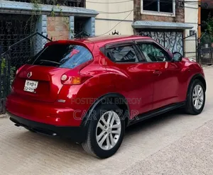 Nissan Juke S 2011 Red
