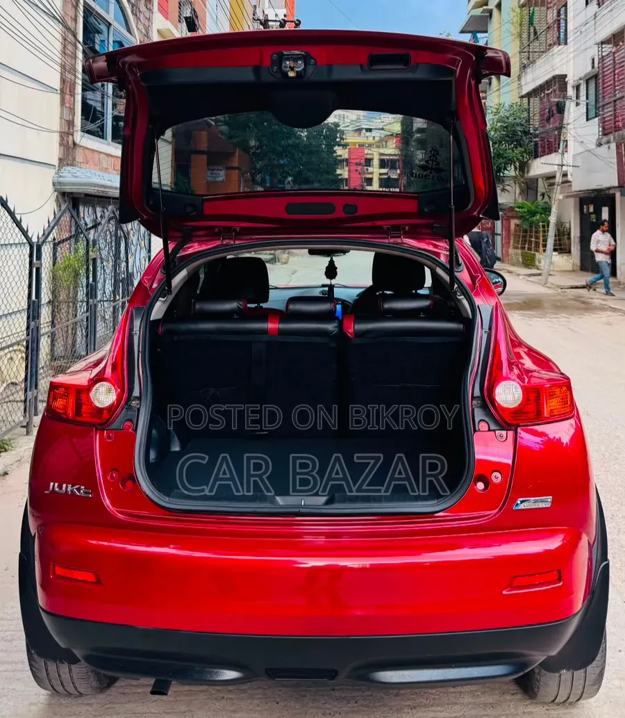 Nissan Juke S 2011 Red