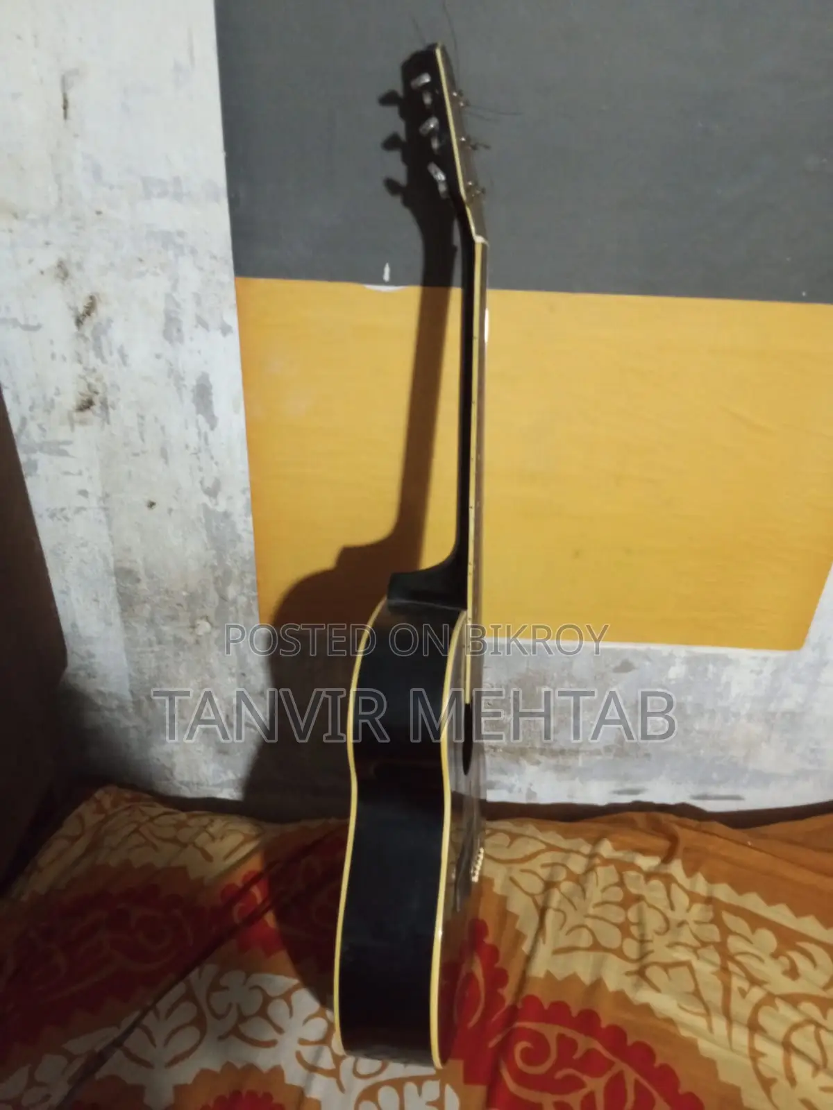 Urgent Custom 2020c Acoustic Guitar Sell