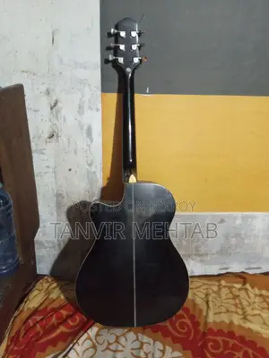 Urgent Custom 2020c Acoustic Guitar Sell