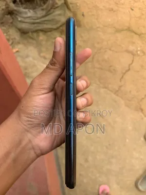Vivo Y11 32 GB Blue
