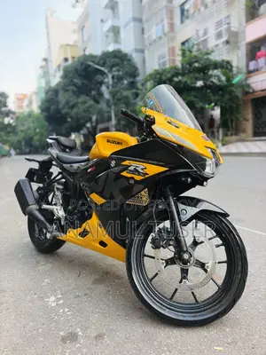 Suzuki GSX-R150 2023 Yellow
