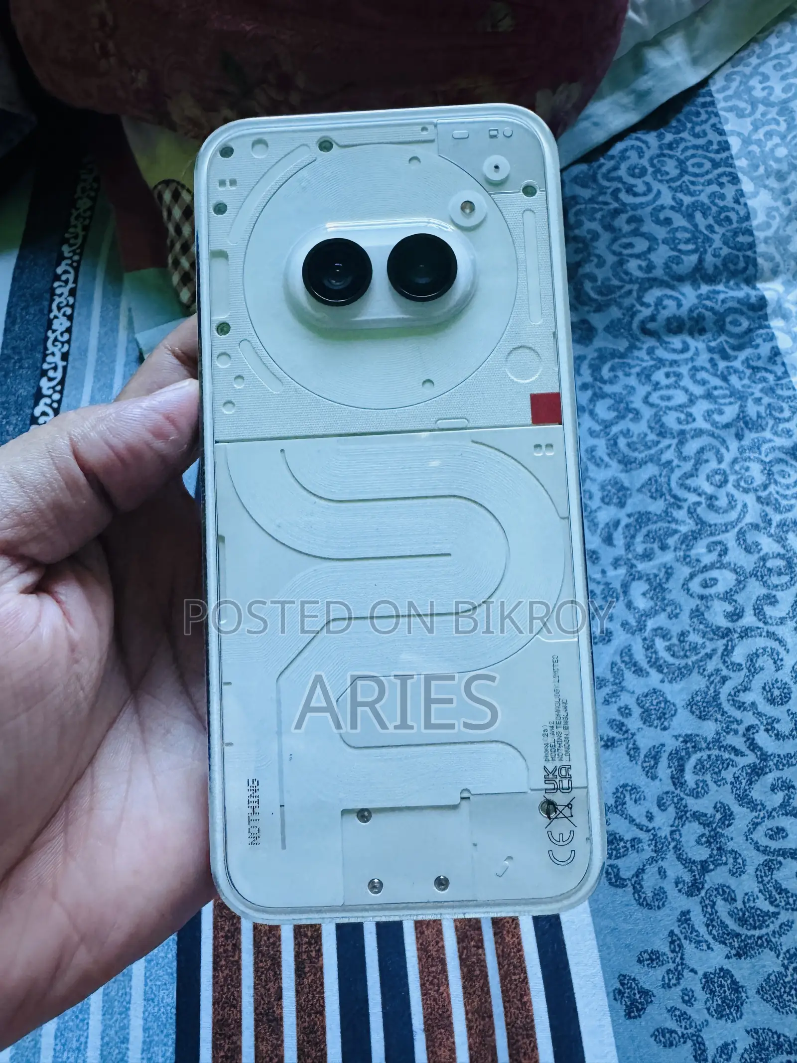 নাথিং ফোন ২এ ১২৮ জিবি হোয়াইট