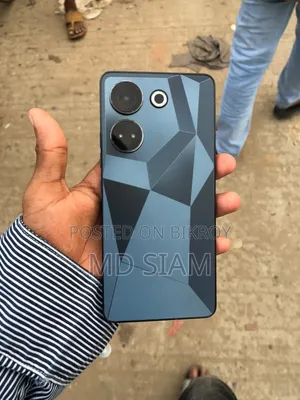 টেকনো ক্যামন ২০ ২৫৬ জিবি কালো