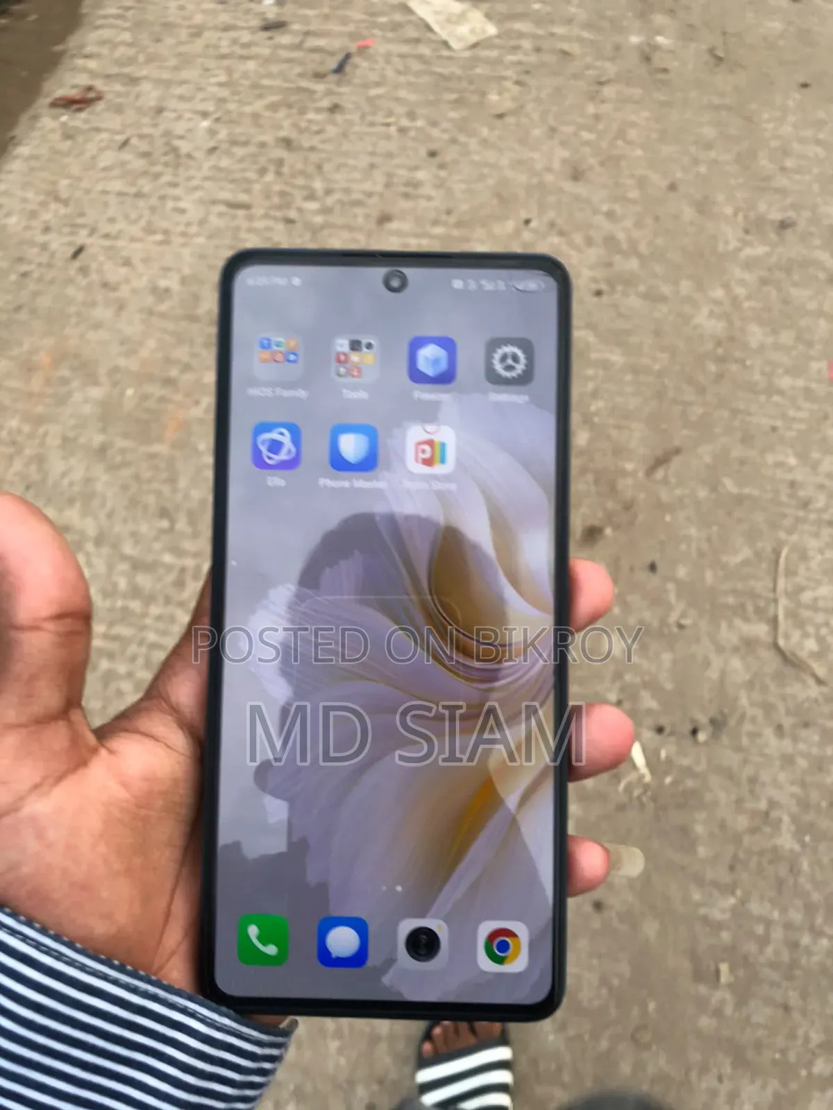 টেকনো ক্যামন ২০ ২৫৬ জিবি কালো