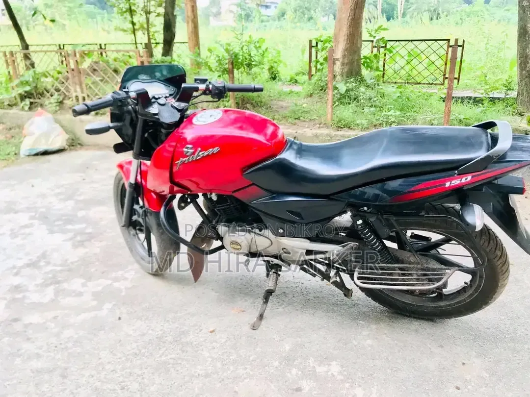 Bajaj Pulsar 150 2013 Red